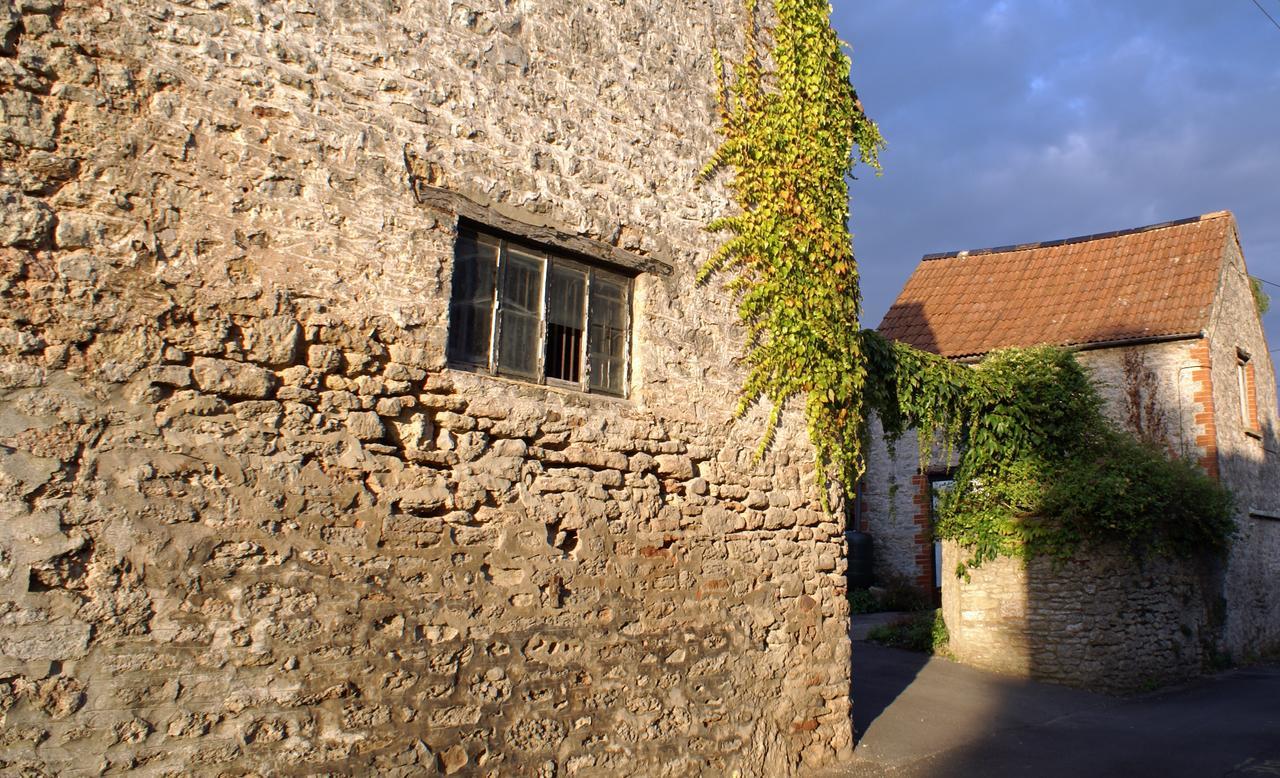 Westbury Cross House Bed & Breakfast Exterior photo